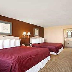 Queen Room Two Queen Beds Non-Smoking